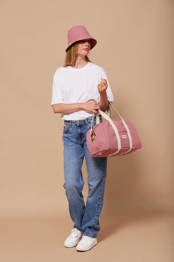 Sac bowling Charlie Rose blush