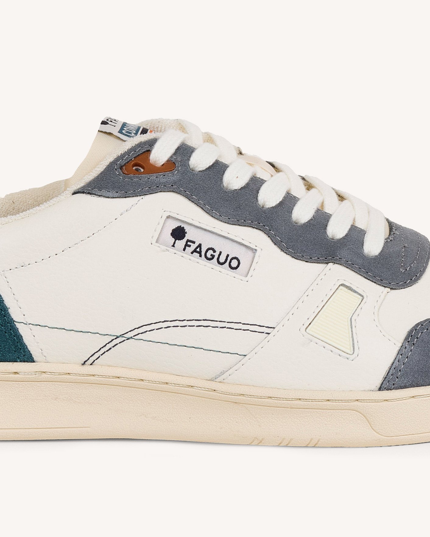 Baskets crème & vert clair cuir & suède - COMMUTE 1