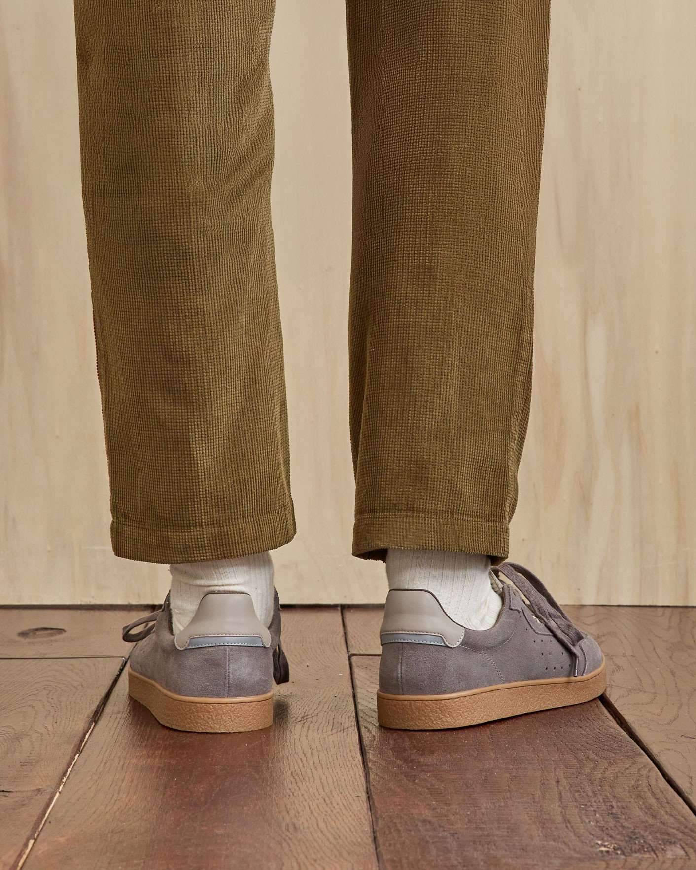 Baskets taupe suède homme - LUMBO