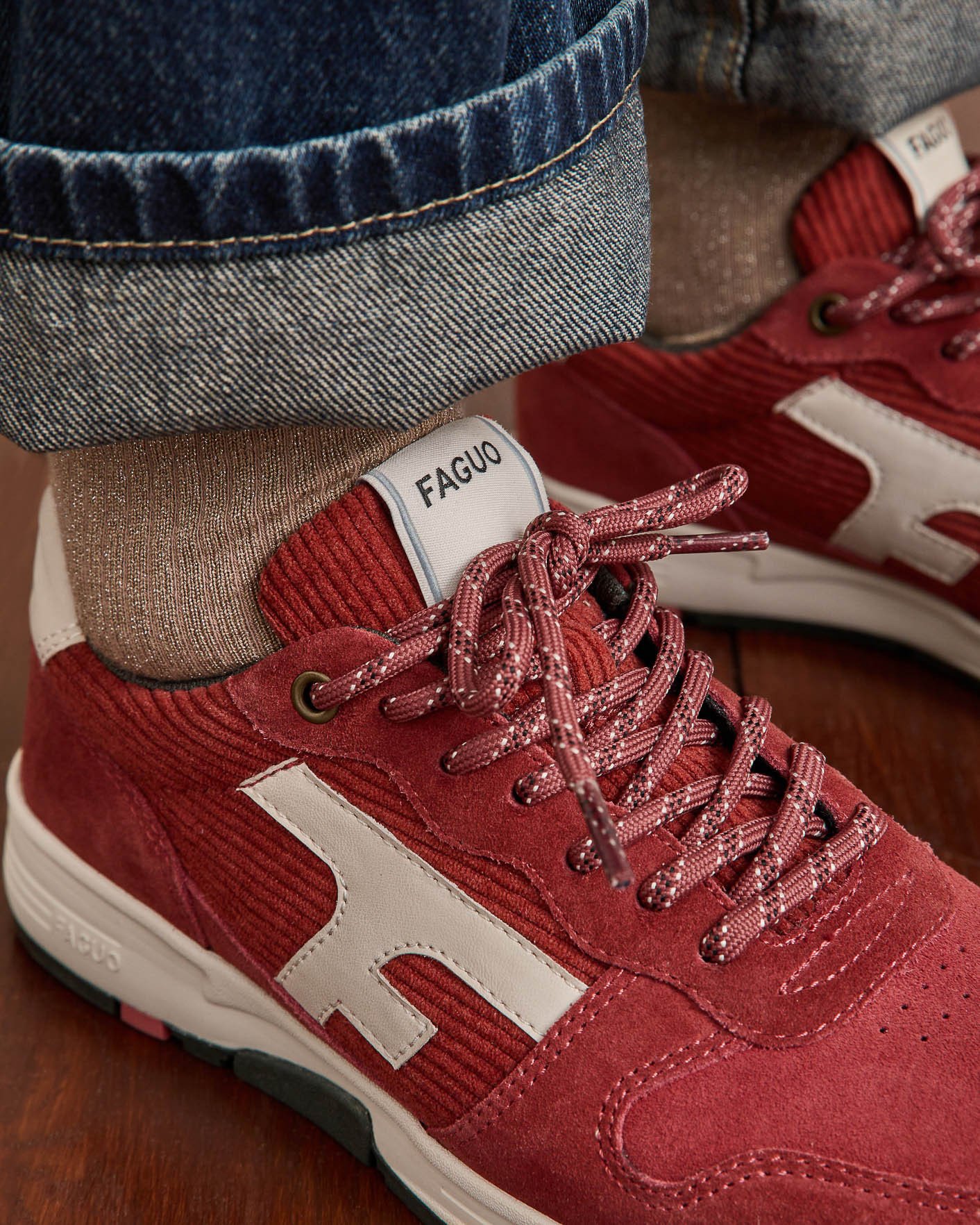 Baskets en velours bordeaux - OLIVE