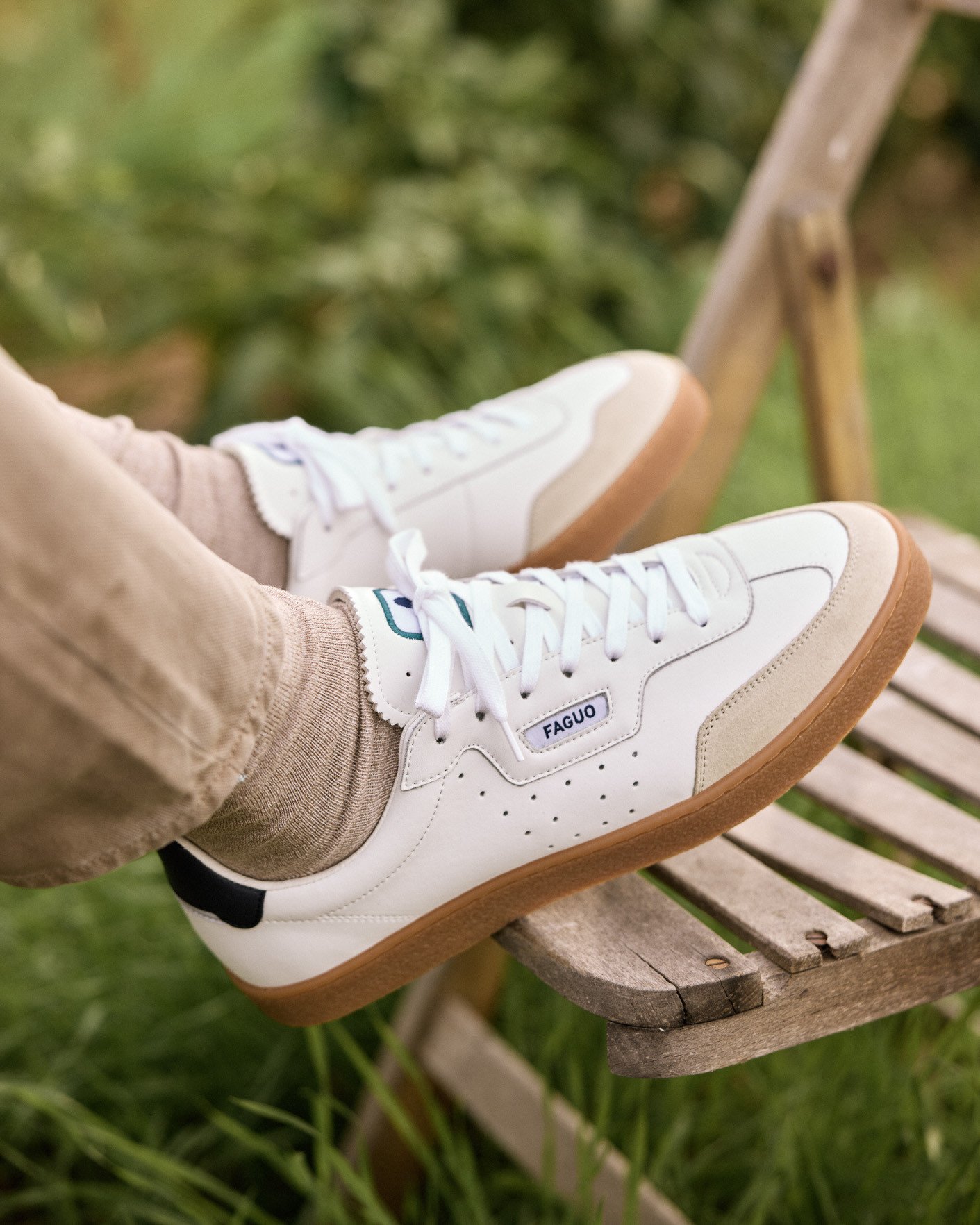 Baskets blanche & bleu foncé cuir & suède - LUMBO