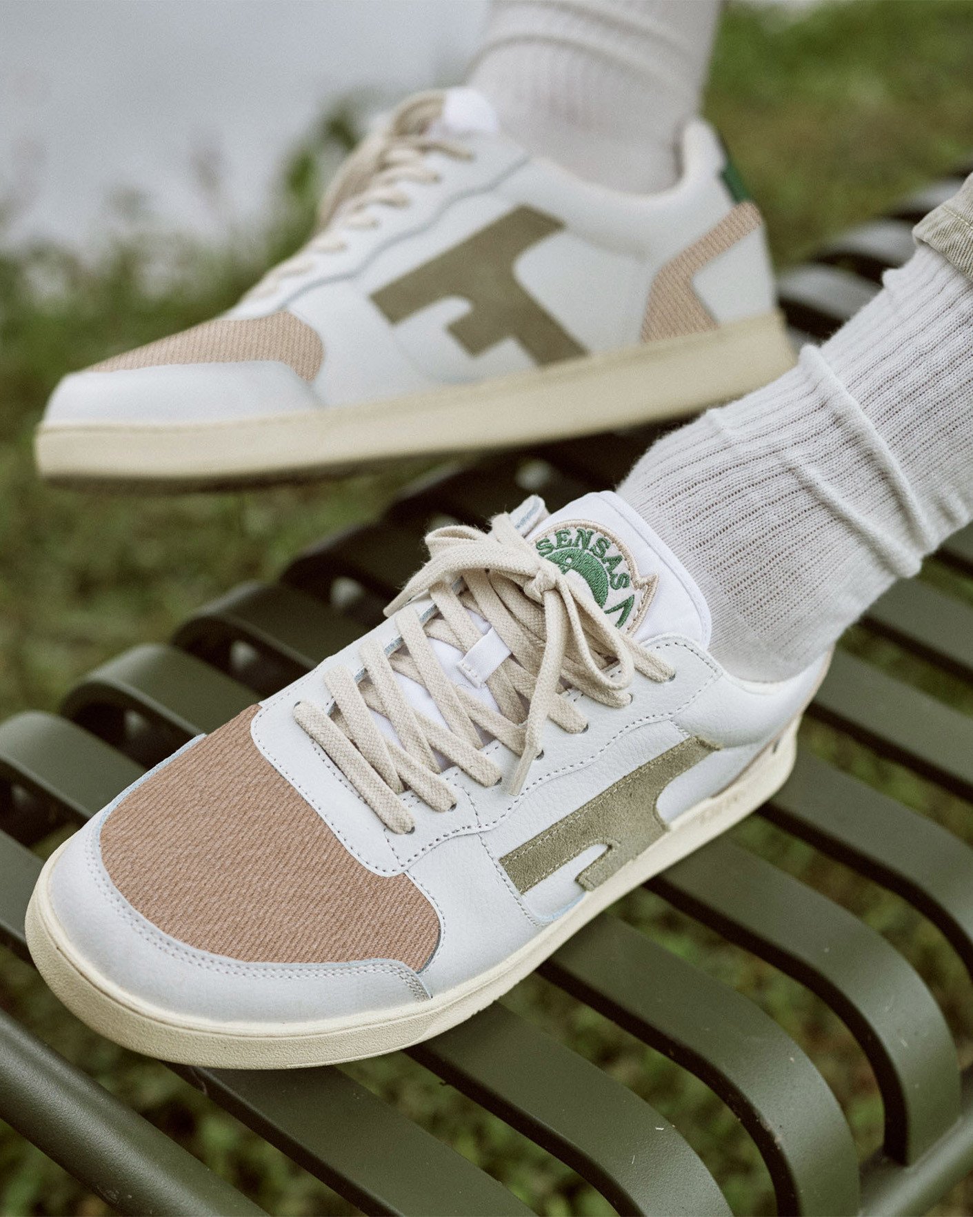 Baskets blanches & kaki clair cuir - HAZEL