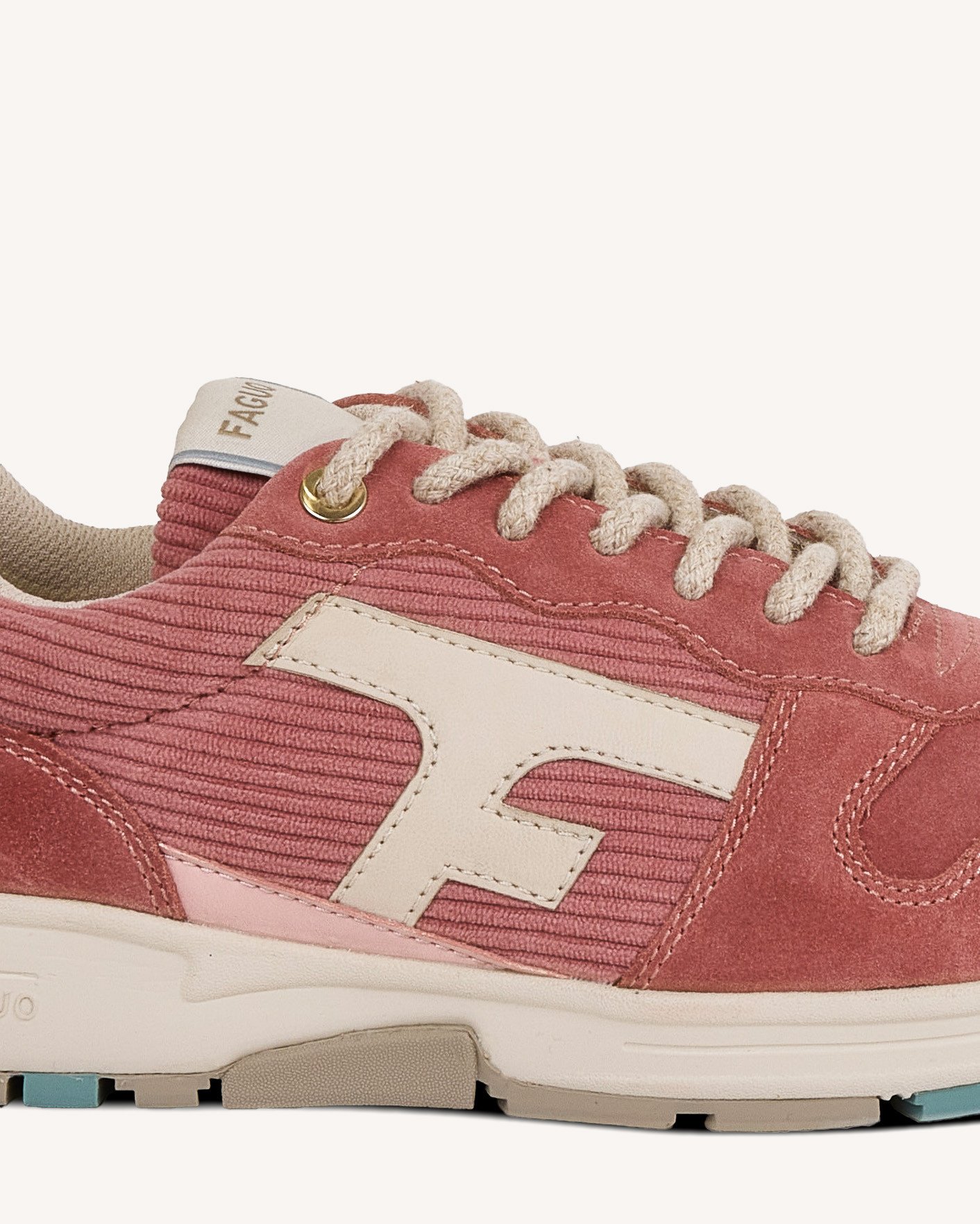 Baskets en velours roses suède - OLIVE