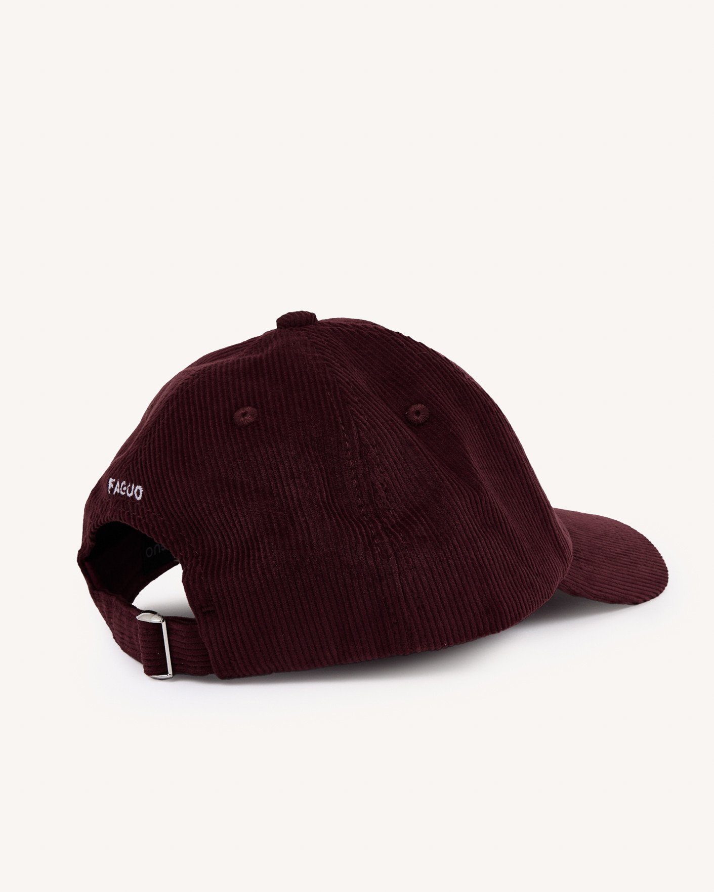 Casquette en velours bordeaux - CAP