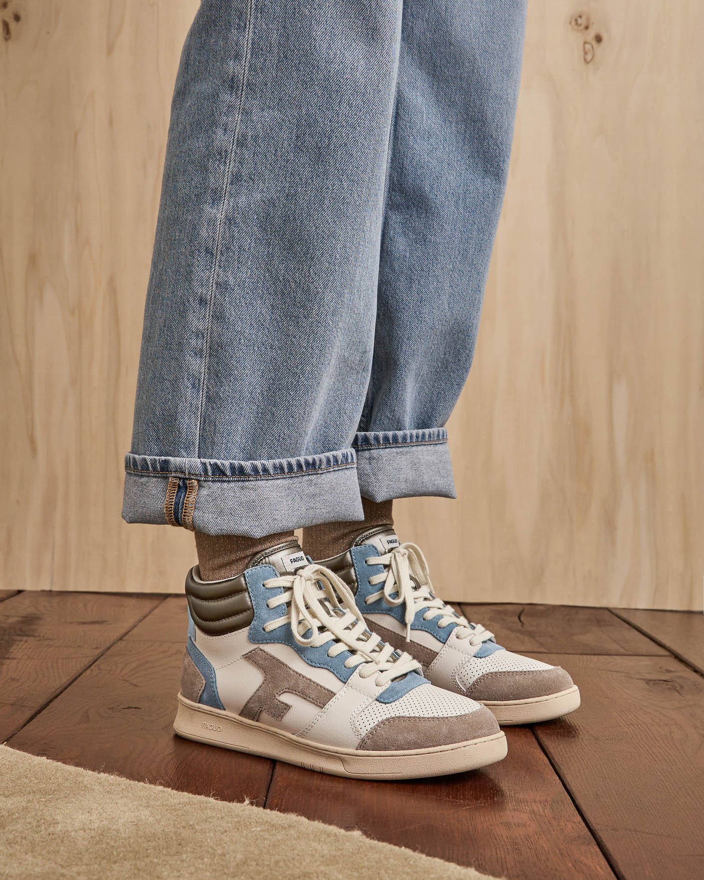 Baskets montantes écru & bleu clair cuir et suède - HAZEL MID